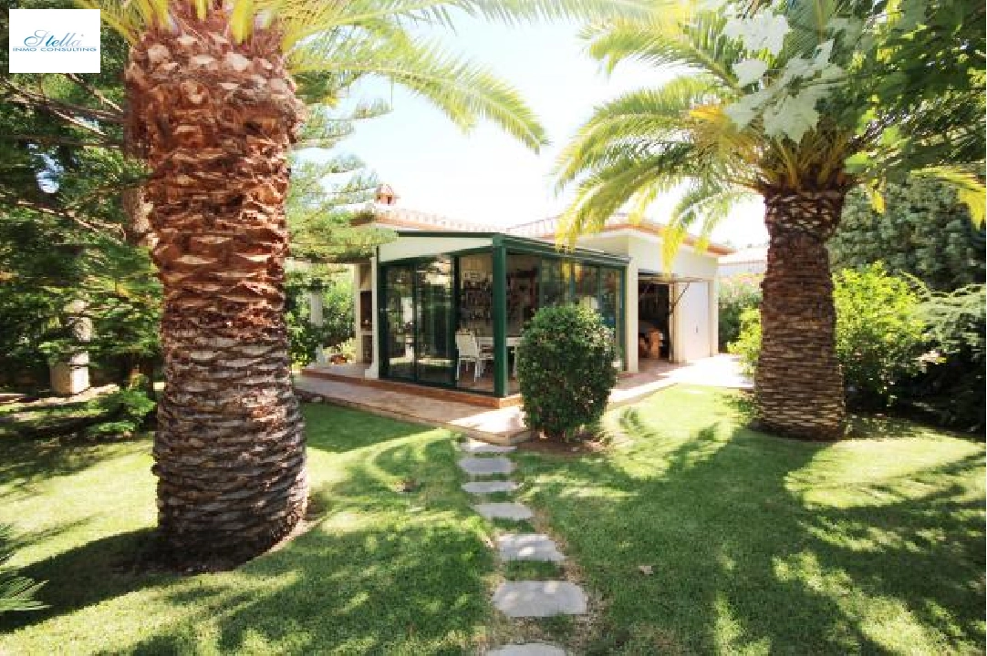 Villa in Els Poblets(Barranquets) zu verkaufen, Wohnfläche 160 m², Baujahr 2000, Zustand gepflegt, + Fussbodenheizung, Grundstück 876 m², 3 Schlafzimmer, 3 Badezimmer, Pool, ref.: 2-4316-23