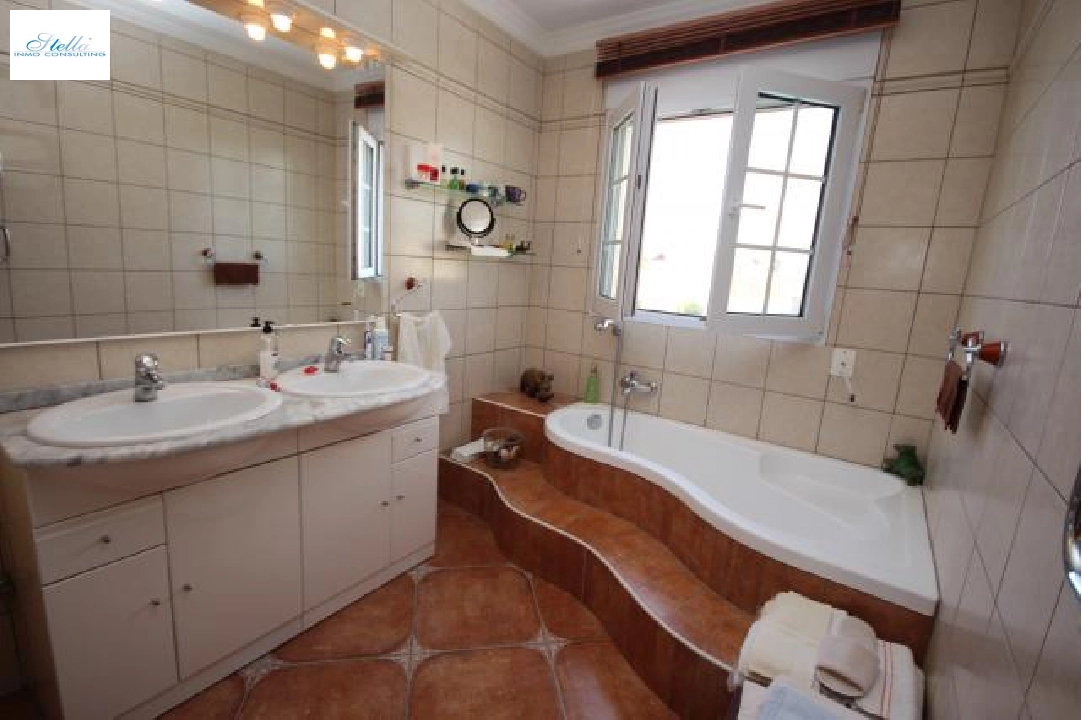 Villa in Els Poblets(Barranquets) zu verkaufen, Wohnfläche 160 m², Baujahr 2000, Zustand gepflegt, + Fussbodenheizung, Grundstück 876 m², 3 Schlafzimmer, 3 Badezimmer, Pool, ref.: 2-4316-9