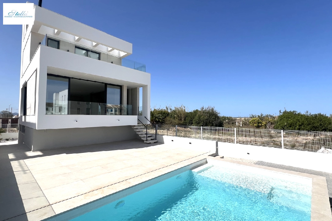 Villa in Oliva zu verkaufen, Wohnfläche 173 m², Baujahr 2023, Zustand Erstbezug, + Fussbodenheizung, Klimaanlage, Grundstück 350 m², 3 Schlafzimmer, 4 Badezimmer, Pool, ref.: AS-1623-12
