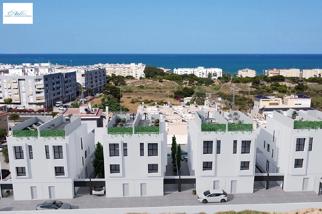 Doppelhaushälfte in Guardamar del Segura zu verkaufen, Wohnfläche 202 m², Zustand Erstbezug, Grundstück 148 m², 4 Schlafzimmer, 4 Badezimmer, ref.: HA-GUN-150-D01-2