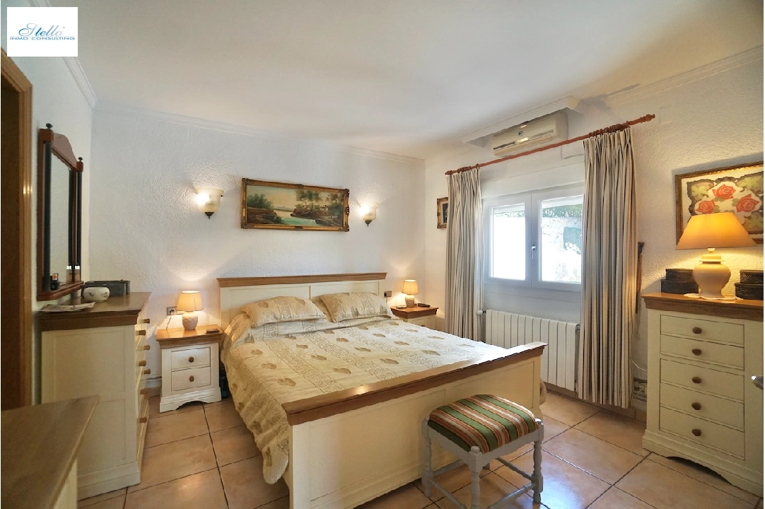 Villa in Moraira(Arnella) zu verkaufen, Wohnfläche 176 m², Grundstück 829 m², 3 Schlafzimmer, 3 Badezimmer, Pool, ref.: CA-H-1668-AMBE-14