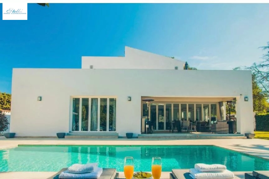 Villa in Javea zu verkaufen, Wohnfläche 275 m², Klimaanlage, 6 Schlafzimmer, 5 Badezimmer, Pool, ref.: BS-82382515-1