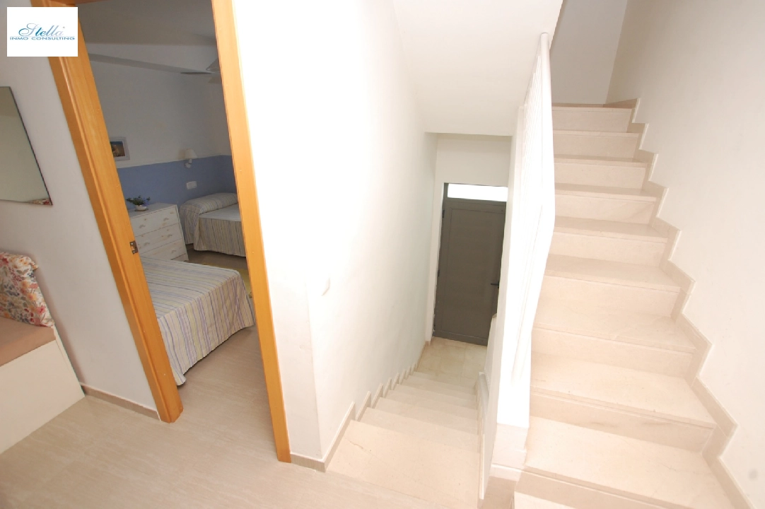 Reihenhaus in Oliva zu verkaufen, Wohnfläche 143 m², Baujahr 2003, Klimaanlage, Grundstück 188 m², 4 Schlafzimmer, 3 Badezimmer, Pool, ref.: O-V86914-8
