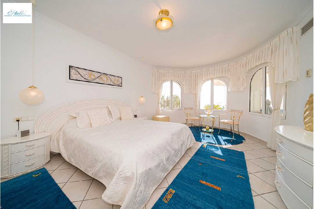 Villa in Moraira(San Jaime) zu verkaufen, Wohnfläche 315 m², Grundstück 1235 m², 4 Schlafzimmer, 3 Badezimmer, Pool, ref.: CA-H-1695-AMBE-25