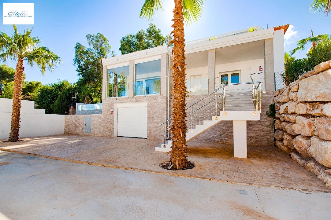Villa in Moraira(Pinar del abogat) zu verkaufen, Wohnfläche 400 m², Klimaanlage, Grundstück 1200 m², 3 Schlafzimmer, 3 Badezimmer, Pool, ref.: AM-12058DA-3700-17