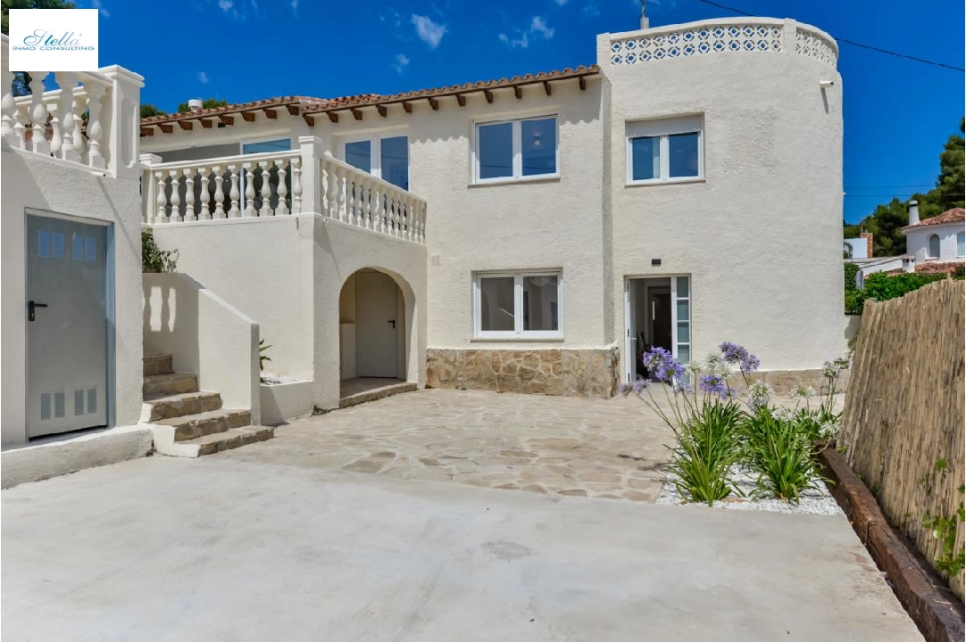 Villa in Benissa zu verkaufen, Wohnfläche 217 m², Grundstück 834 m², 5 Schlafzimmer, 4 Badezimmer, Pool, ref.: COB-3419-18