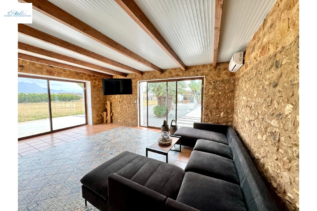 Villa in Pedreguer zu verkaufen, Wohnfläche 250 m², Klimaanlage, Grundstück 15000 m², 5 Schlafzimmer, 2 Badezimmer, Pool, ref.: VI-CHA362-16