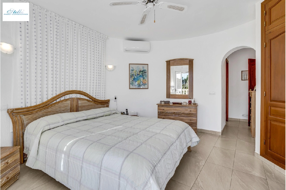 Villa in Moraira(Pinar del Advocat) zu verkaufen, Wohnfläche 174 m², Grundstück 918 m², 4 Schlafzimmer, 4 Badezimmer, Pool, ref.: CA-H-1733-AMBE-20