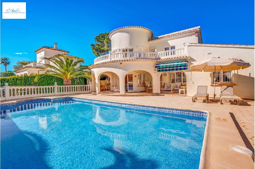 Villa in Moraira(Pinar del Advocat) zu verkaufen, Wohnfläche 174 m², Grundstück 918 m², 4 Schlafzimmer, 4 Badezimmer, Pool, ref.: CA-H-1733-AMBE-32
