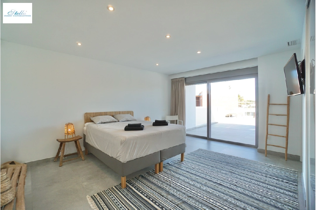 Villa in Benissa(La Fustera) zu verkaufen, Wohnfläche 308 m², Klimaanlage, Grundstück 850 m², 4 Schlafzimmer, 3 Badezimmer, Pool, ref.: CA-H-1723-AMBI-26