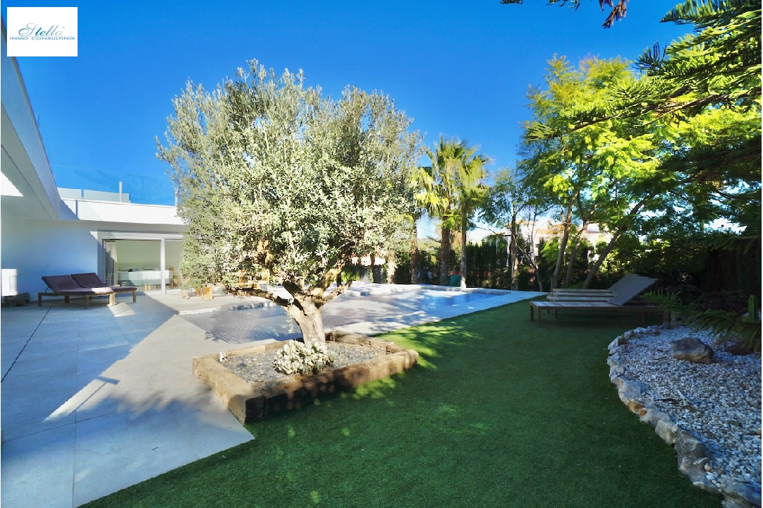Villa in Benissa(La Fustera) zu verkaufen, Wohnfläche 308 m², Klimaanlage, Grundstück 850 m², 4 Schlafzimmer, 3 Badezimmer, Pool, ref.: CA-H-1723-AMBI-36