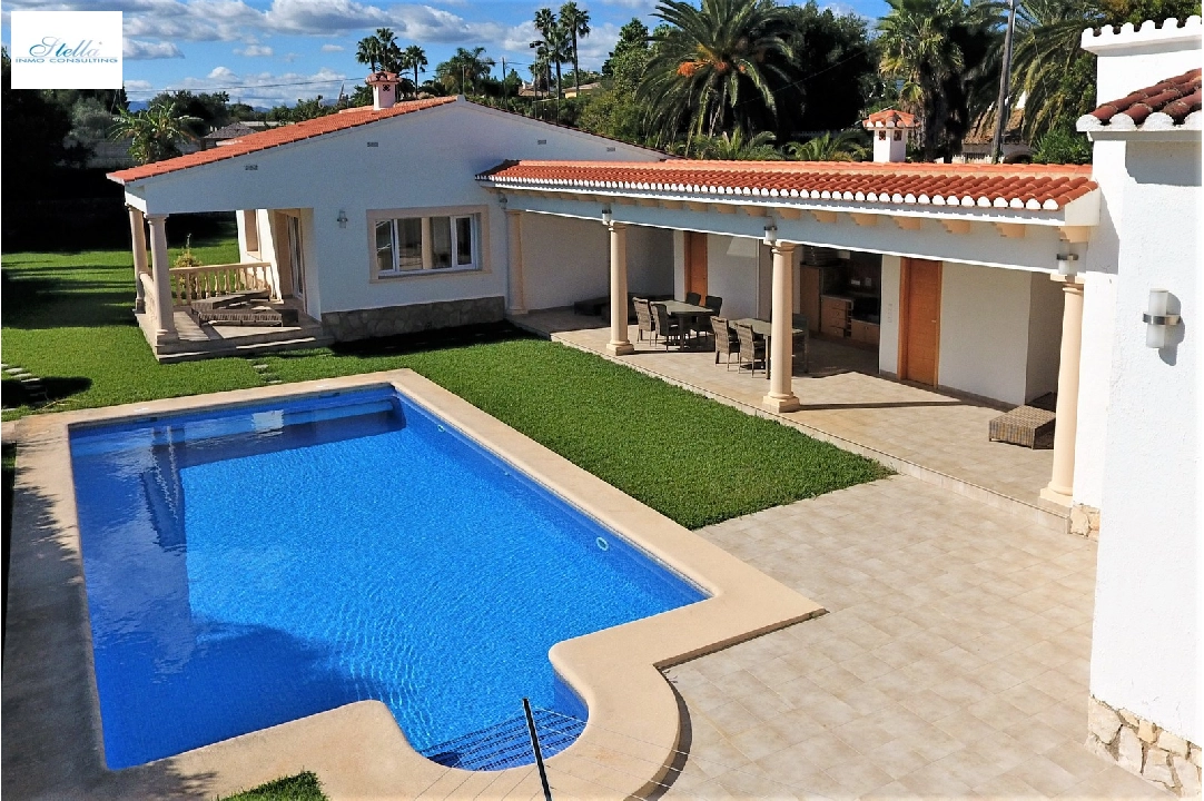 Villa in Denia(Torrecarrals) zu verkaufen, Wohnfläche 290 m², Zustand neuwertig, + Zentralheizung, Klimaanlage, Grundstück 3741 m², 5 Schlafzimmer, 4 Badezimmer, Pool, ref.: SC-L0916-1