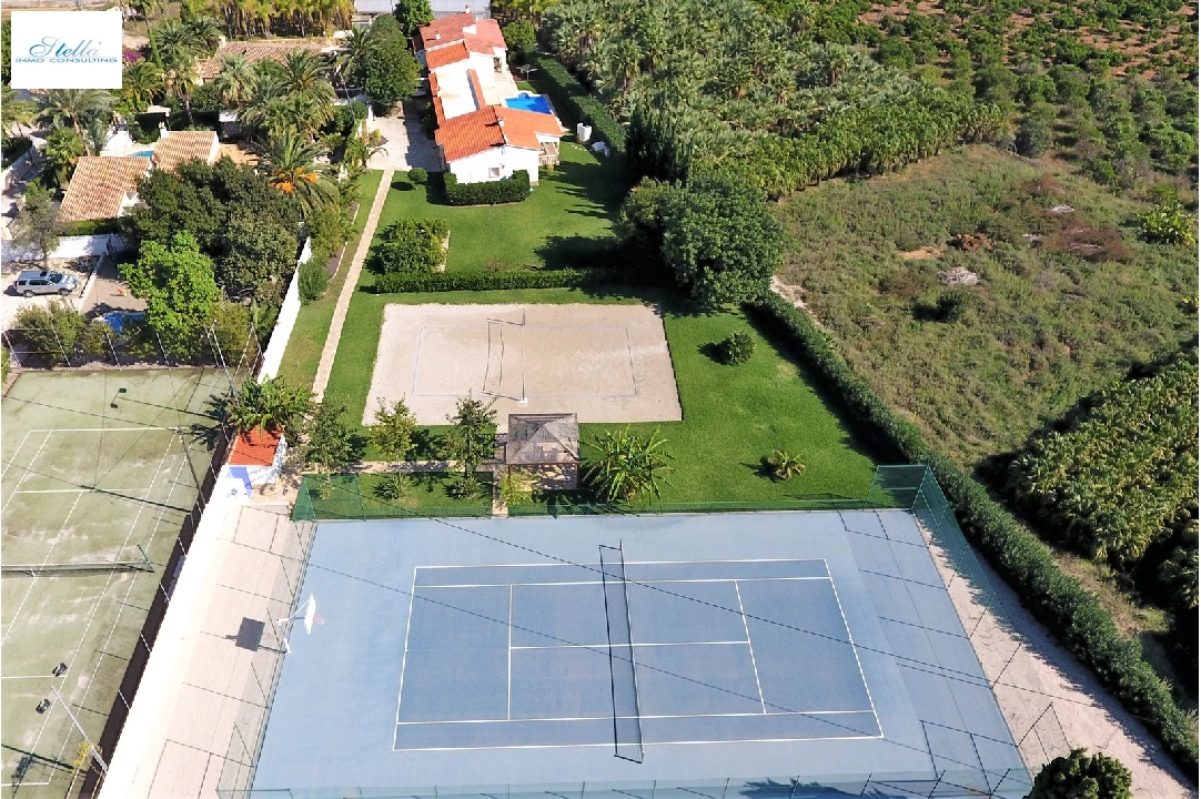 Villa in Denia(Torrecarrals) zu verkaufen, Wohnfläche 290 m², Zustand neuwertig, + Zentralheizung, Klimaanlage, Grundstück 3741 m², 5 Schlafzimmer, 4 Badezimmer, Pool, ref.: SC-L0916-42